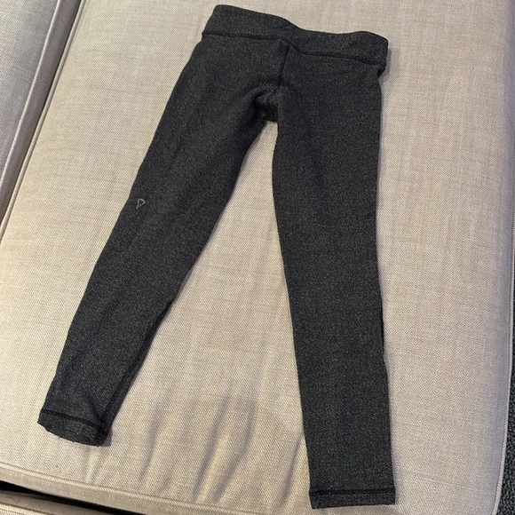 Ivivva Grey Leggings - Picture 2 of 3